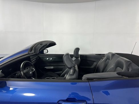 Used 2024 Ford Mustang GT Premium image 11