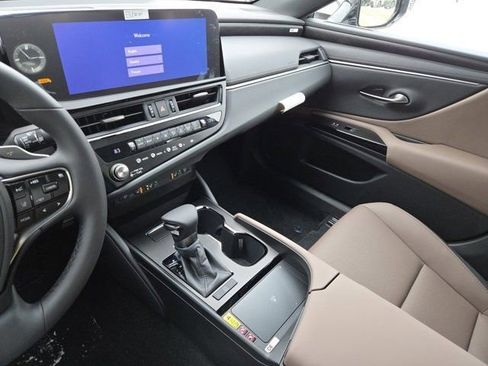 New 2025 Lexus ES 350 350 image 33