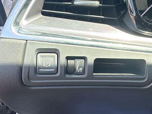 Used 2019 Cadillac XT5 Luxury FWD image 7