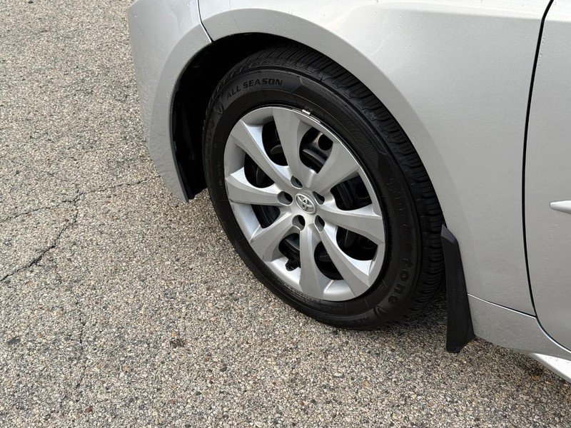 Used 2023 Toyota Corolla LE FWD image 10