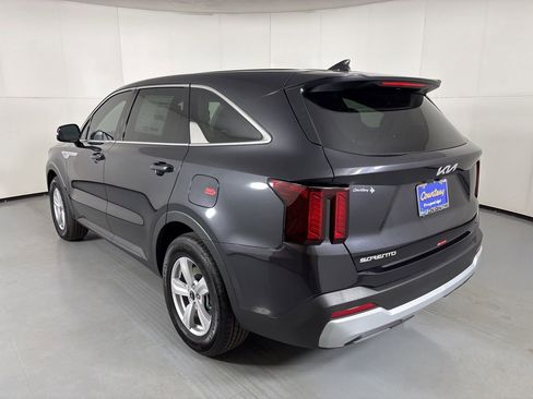 New 2026 Kia Sorento LX image 6