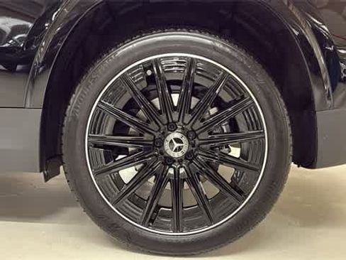 Certified 2025 Mercedes-Benz GLA 250 4MATIC image 11