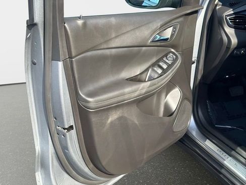 Used 2023 Buick Encore GX Select FWD image 18