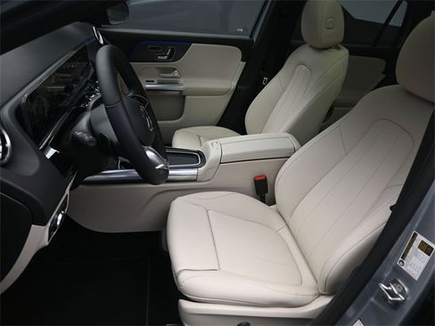 New 2026 Mercedes-Benz GLA 250 image 18