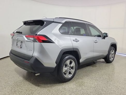 Used 2025 Toyota RAV4 XLE w/ Convenience Package FWD image 5