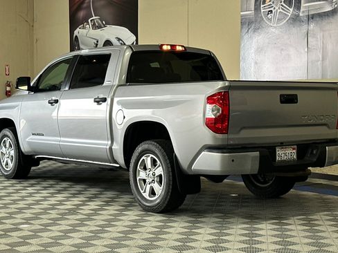 Used 2016 Toyota Tundra SR5 w/ SR5 Upgrade Package RWD image 6