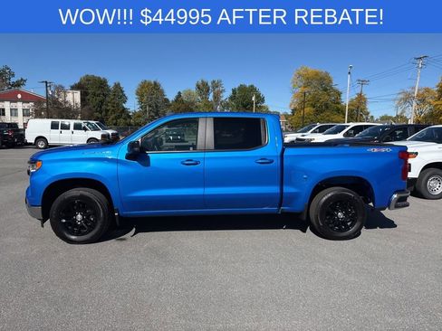 Used 2025 Chevrolet Silverado 1500 LT image 2