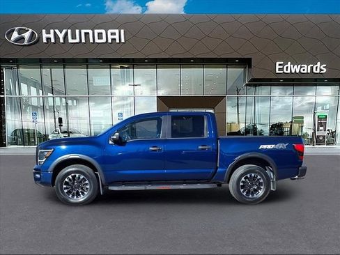 Used 2022 Nissan Titan PRO-4X w/ Pro-4x Convenience Package image 3