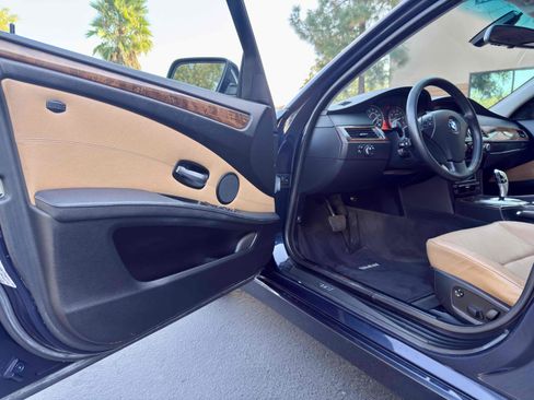 Used 2008 BMW 535xi Wagon w/ Premium Pkg image 32