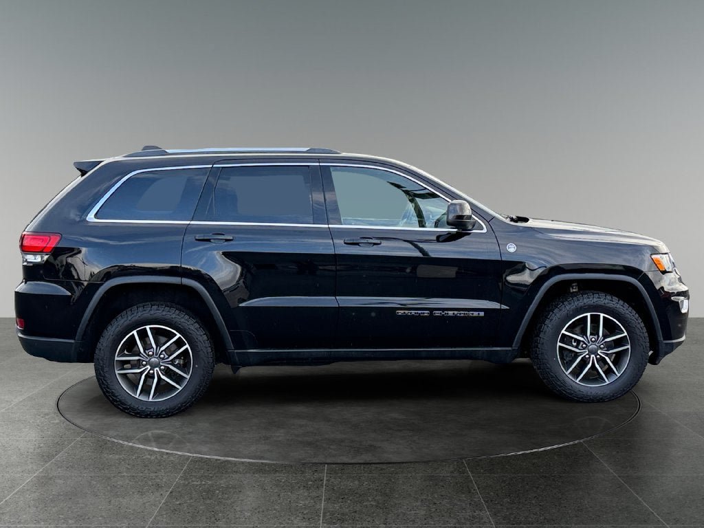 Used 2020 Jeep Grand Cherokee Laredo w/ Quick Order Package 2BN North AWD/4WD image 11