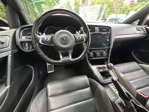 Used 2020 Volkswagen GTI SE FWD image 11