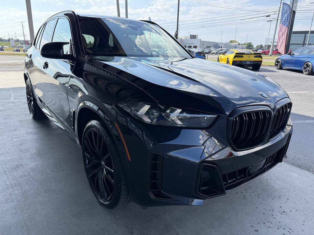 Used 2026 BMW X5 M60i AWD/4WD image 3