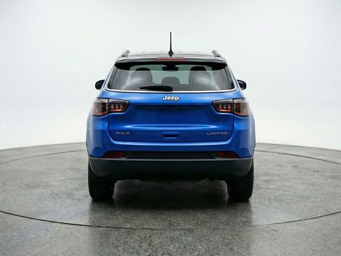 Used 2025 Jeep Compass Limited AWD/4WD image 7