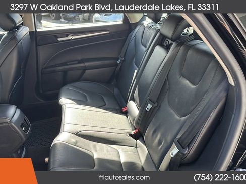 Used 2017 Ford Fusion Titanium image 21