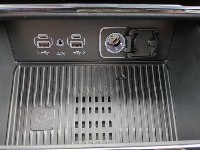 New 2026 Jeep Grand Cherokee Altitude RWD image 23