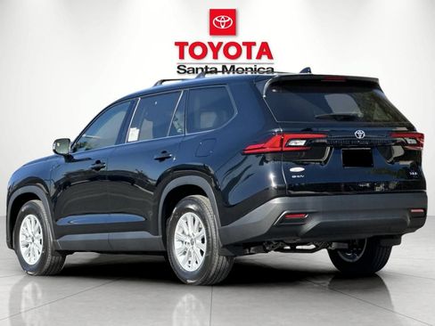 New 2026 Toyota Grand Highlander XLE FWD image 5