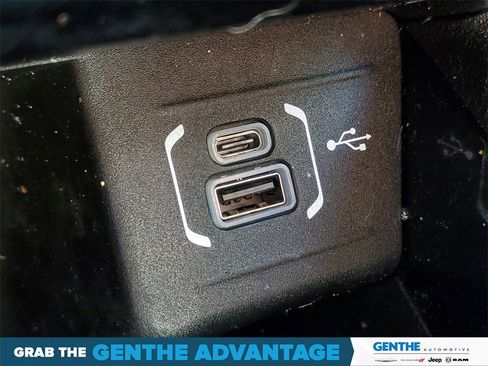 Used 2024 Jeep Compass Trailhawk w/ Trailhawk Elite Group image 23