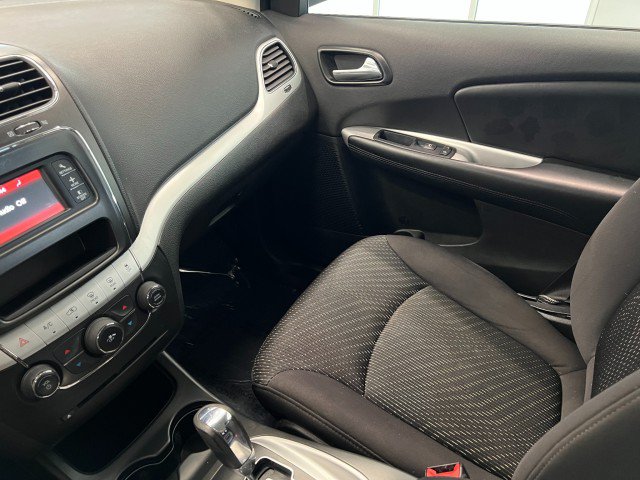 Used 2014 Dodge Journey American Value Package w/ Flexible Seating Group FWD image 16