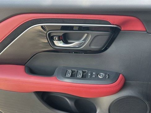 Certified 2025 Acura ADX A-Spec image 26