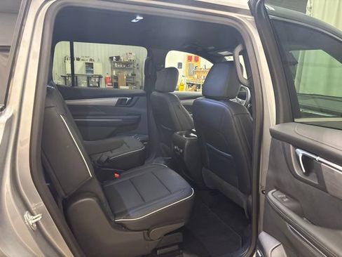 Used 2026 Buick Enclave Preferred FWD image 15