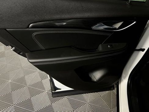 Used 2023 Buick Envision Essence image 22