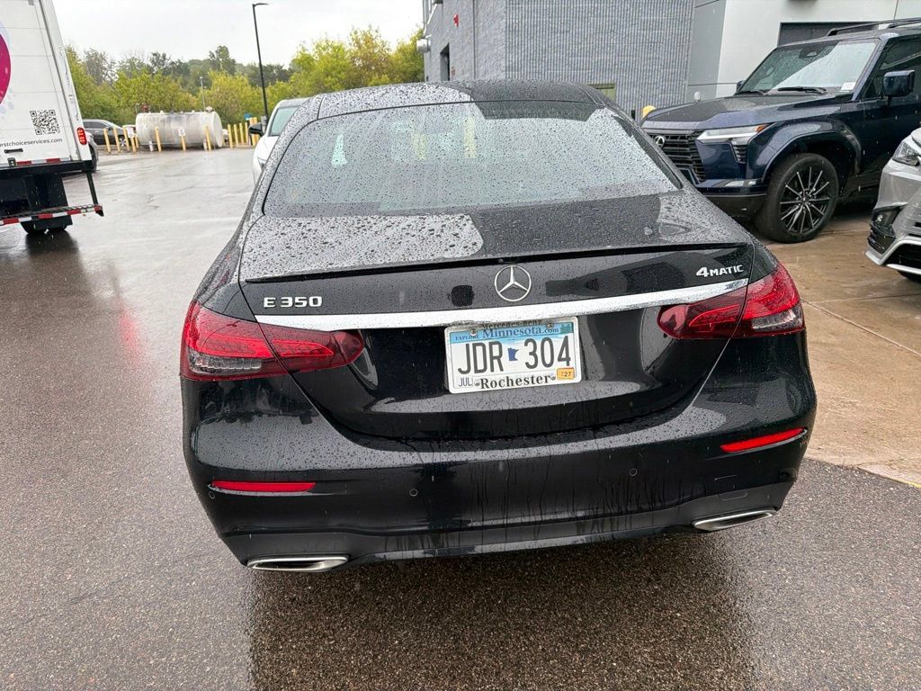 Used 2022 Mercedes-Benz E 350 4MATIC Sedan image 10