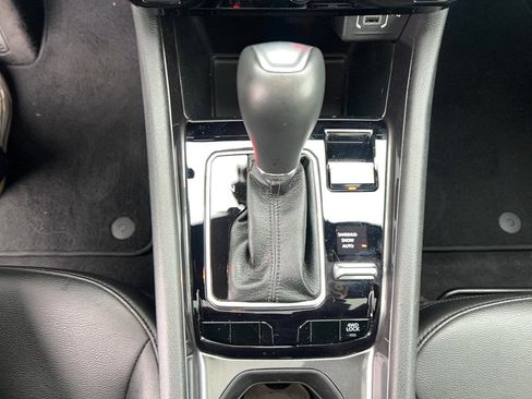 Used 2024 Jeep Compass Latitude w/ Sun and Sound Group image 21