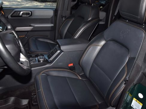 Certified 2023 Ford Bronco Badlands w/ Sasquatch Package AWD/4WD image 38