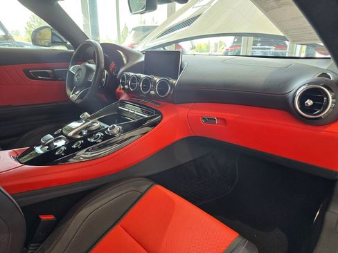 Used 2018 Mercedes-Benz AMG GT C image 22