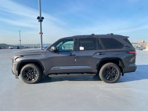 New 2026 Toyota Sequoia Platinum AWD/4WD image 8