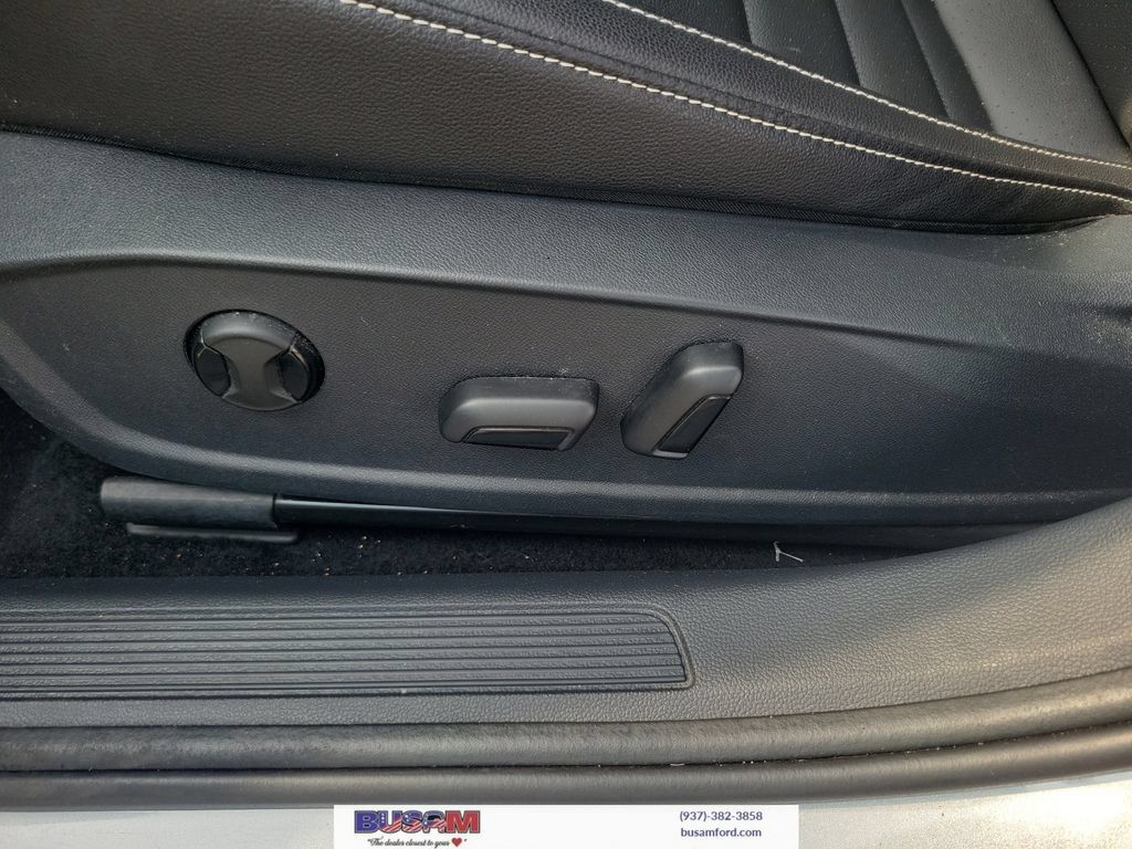 Used 2024 Volkswagen Jetta SE FWD image 11
