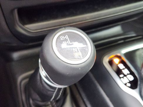 Used 2024 Jeep Gladiator Sport AWD/4WD image 23