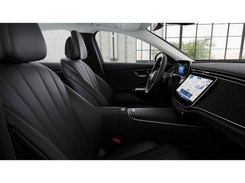 New 2026 Mercedes-Benz E 350 4MATIC Sedan image 4