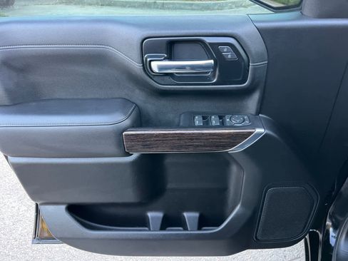 Used 2020 GMC Sierra 1500 Elevation w/ Elevation Value Package image 19