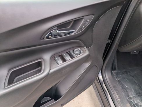 Used 2022 Chevrolet Equinox LT image 9