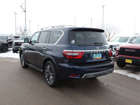 Used 2024 Nissan Armada Platinum w/ Captain's Chairs Package image 4