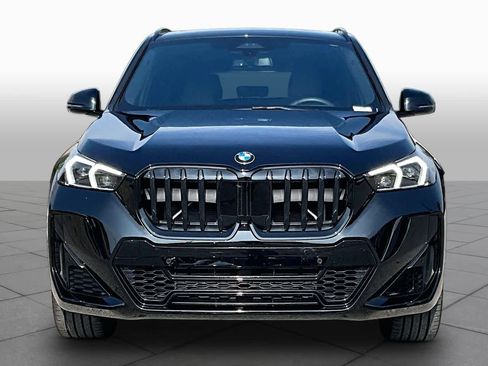 Used 2025 BMW X1 xDrive28i w/ Premium Package AWD/4WD image 3