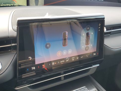 New 2026 Lincoln Nautilus Premier w/ Equipment Group 102A image 24