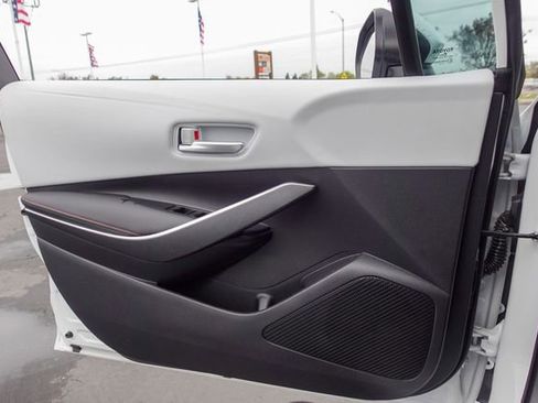 Certified 2023 Toyota Corolla SE image 27