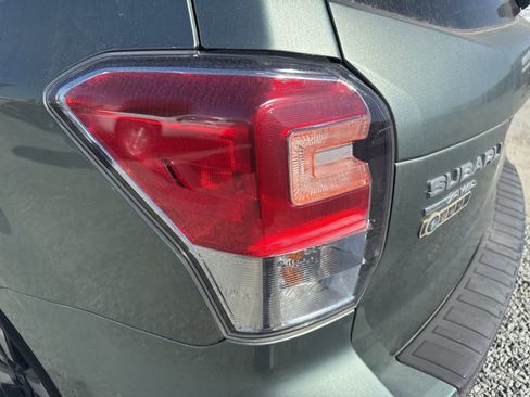 Used 2017 Subaru Forester 2.5i Premium w/ Popular Package #2A image 10