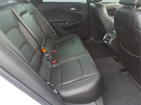 Used 2018 Chevrolet Malibu Premier w/ Premier Sun and Wheel Package FWD image 27