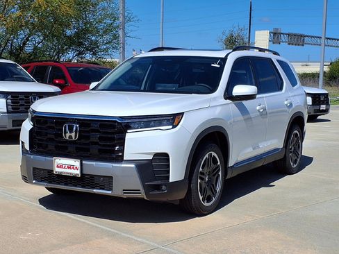 New 2026 Honda Pilot image 3