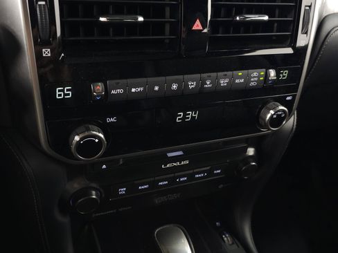 Certified 2023 Lexus GX 460 Premium AWD/4WD image 29