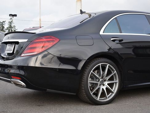 Used 2018 Mercedes-Benz S 560 S 560 w/ AMG Line Exterior image 9