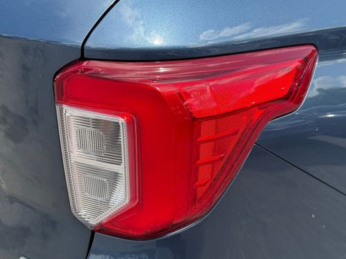 Used 2020 Ford Explorer XLT w/ Equipment Group 202A RWD image 40