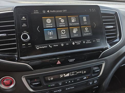 Used 2024 Honda Ridgeline TrailSport image 11