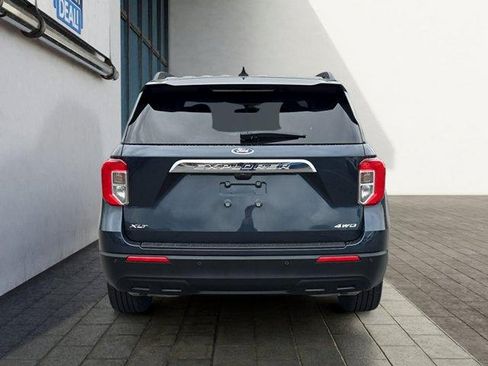 Certified 2023 Ford Explorer XLT AWD/4WD image 4