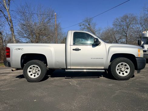 Used 2010 Chevrolet Silverado 1500 W/T w/ Skid Plate Package image 2
