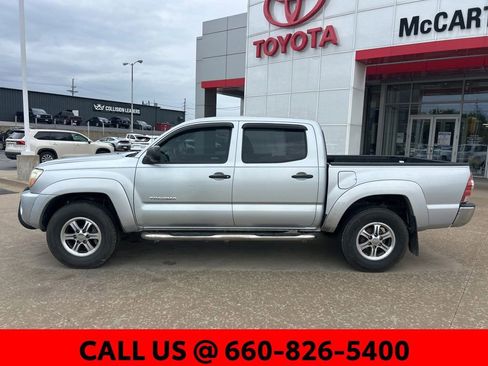 Used 2010 Toyota Tacoma PreRunner RWD image 11