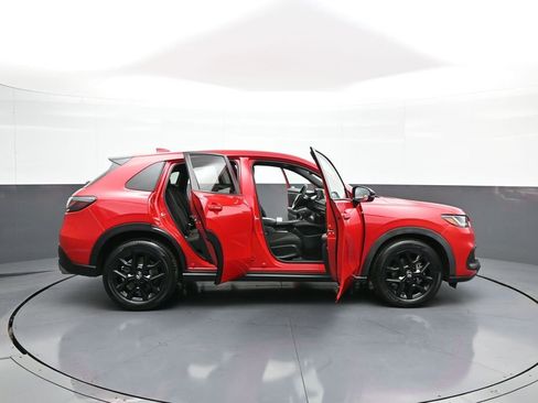 Certified 2024 Honda HR-V Sport image 40